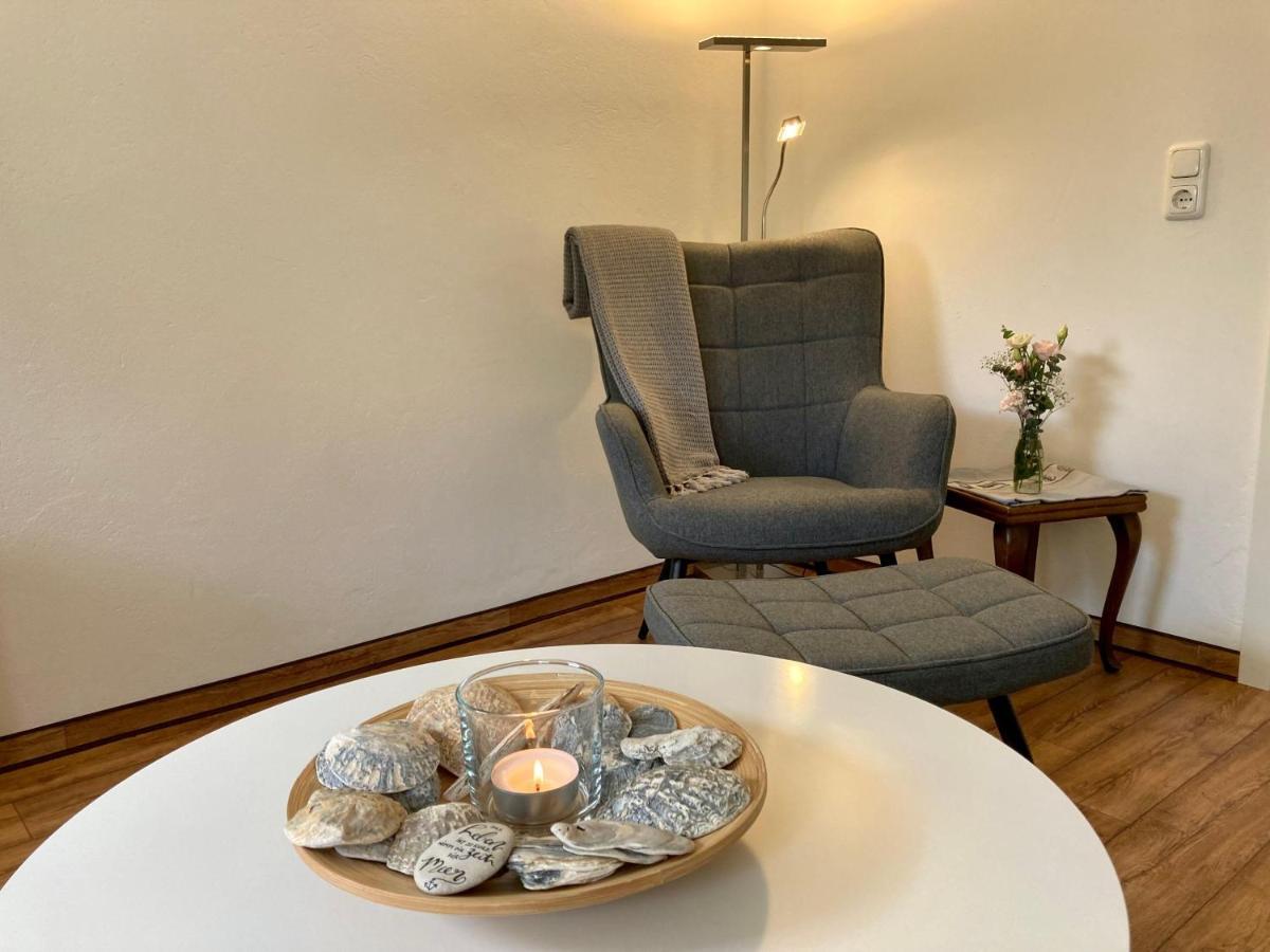 Ferienhaus-Spatzenvilla ลูเบค ภายนอก รูปภาพ